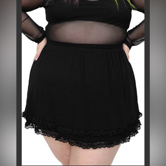 NWT Foxblood Lace Trimmed Misa Mini Skirt - Large - Picture 2 of 10